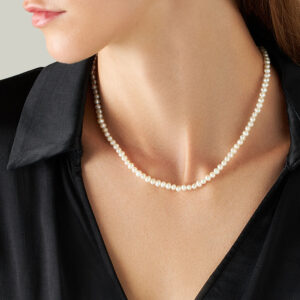 Alternative view of Collana con Ciondolo di Perla